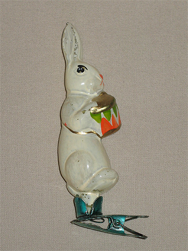 Заяц с барабаном - Новогодняя игрушка на прищепке