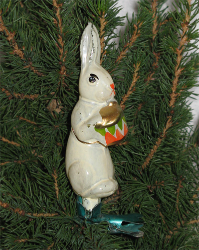 Заяц с барабаном