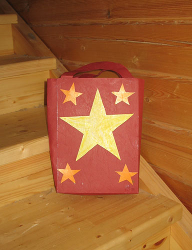 Бумажная сумка со звёздами